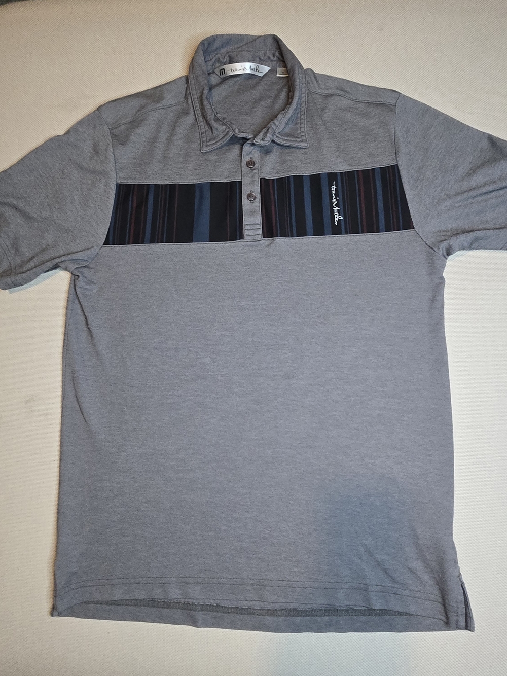 Travis Mathew Men's Medium Polo Shirt Grey Short Sleeve Golf Performance